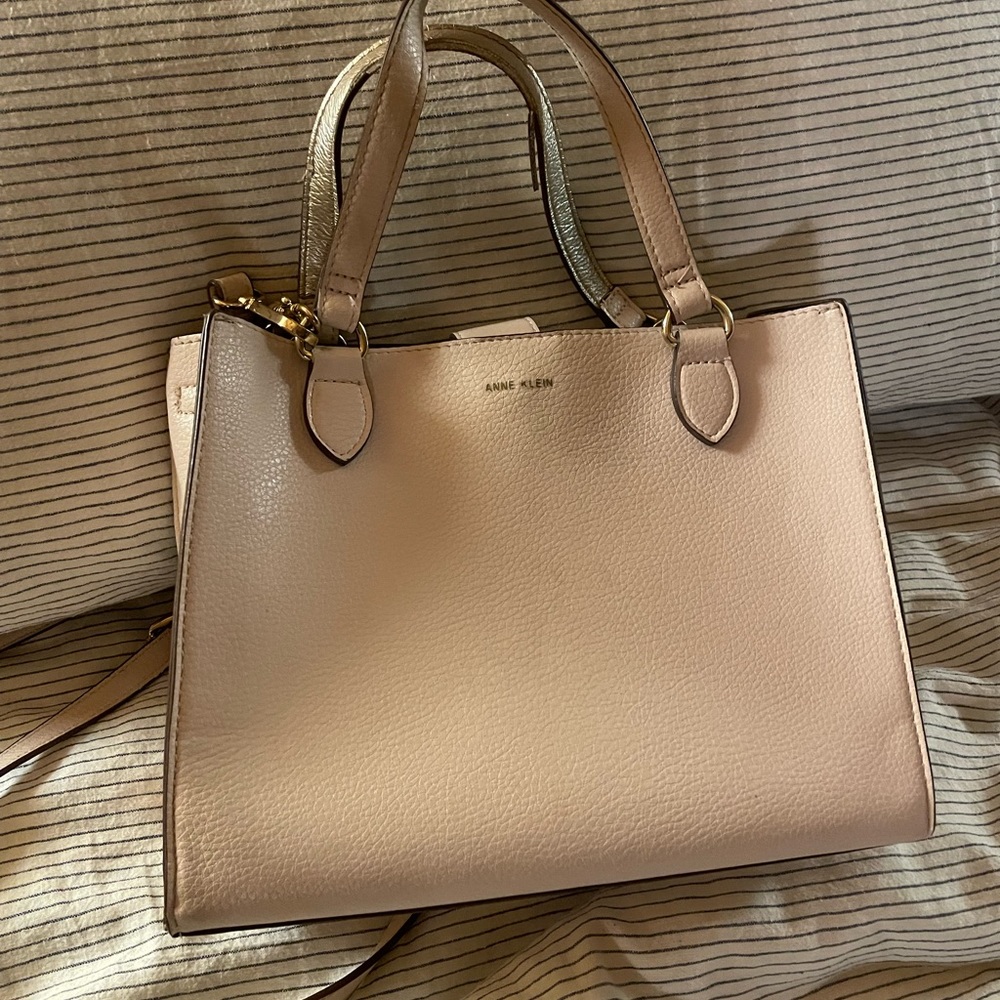 Pale pink purse